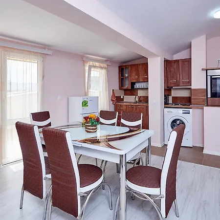 боряна Apartment Pomorie