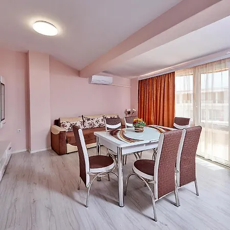 Апартаменты боряна *